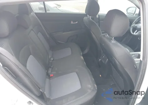 2015 Kia Sportage Lx z USA, uszkodzony, nr VIN KNDPB3AC7F7714064